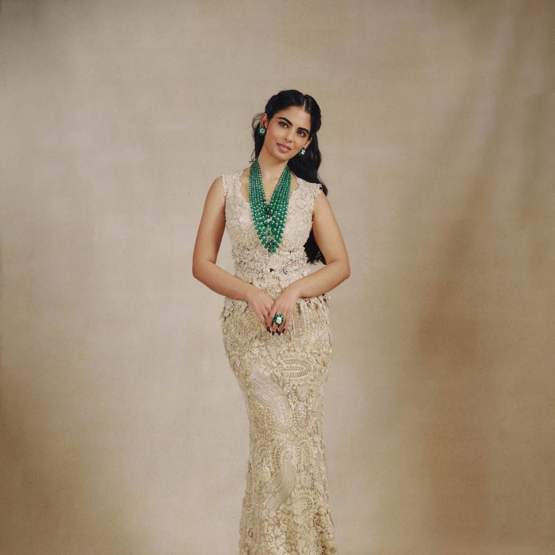 Isha Ambani Piramal’s cascading emeralds cut through Anamika Khanna’s antique-gold handwork