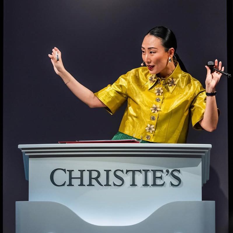 I can't stop thinking about these fashionable auctioneers